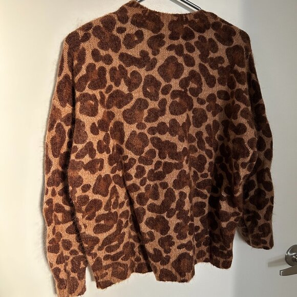 La Maille Sezane Paris Leopard Print Gianni Sweater - Long Sleeve Top - Picture 2 of 6